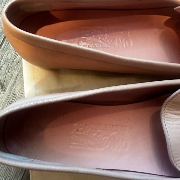 Ferragamo Pink Loafers 7.5 - Picture 3 of 5
